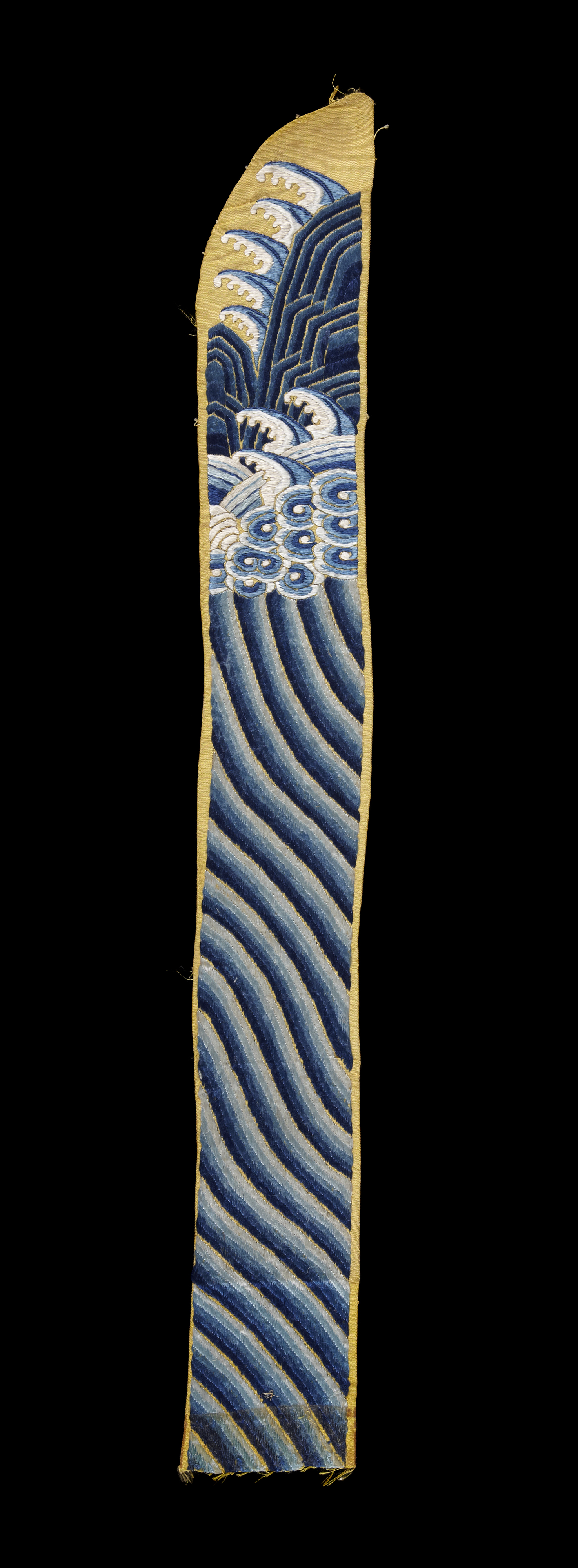 Chinese Sleeveband. Waves