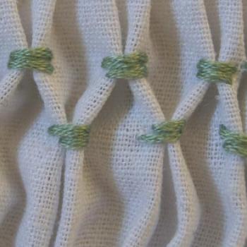 Honeycomb Surface Smocking 